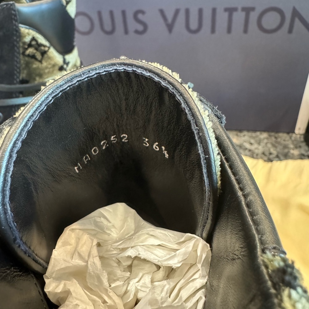 Louis Vuitton Velvet Calfskin Monogram Laureate Platform Desert Boots - Picture 9 of 12